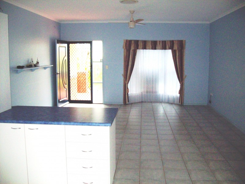 33-34 Elizabeth Street, Urangan QLD 4655