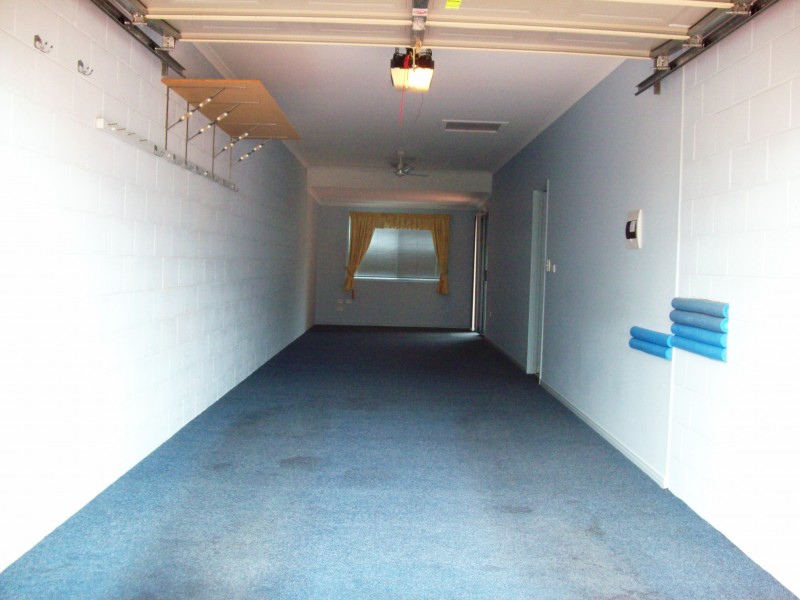 33-34 Elizabeth Street, Urangan QLD 4655