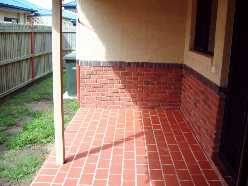 33-34 Elizabeth Street, Urangan QLD 4655