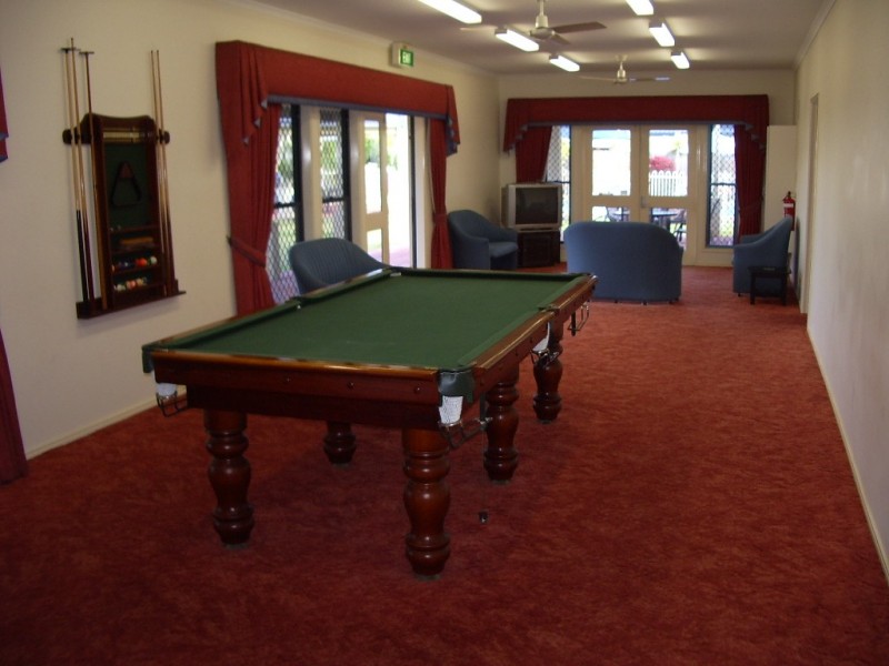 33-34 Elizabeth Street, Urangan QLD 4655