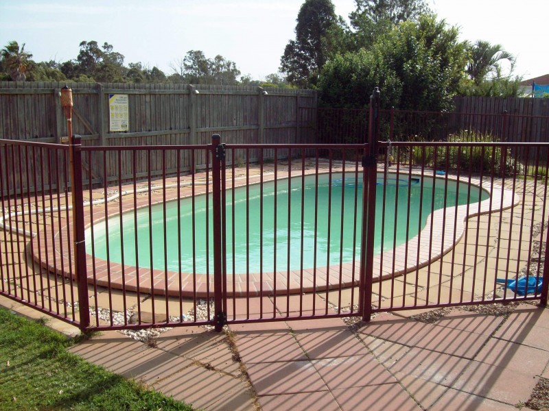 4 Spinnaker Drive, Point Vernon QLD 4655