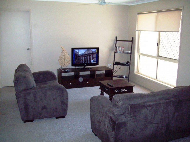 4 Spinnaker Drive, Point Vernon QLD 4655