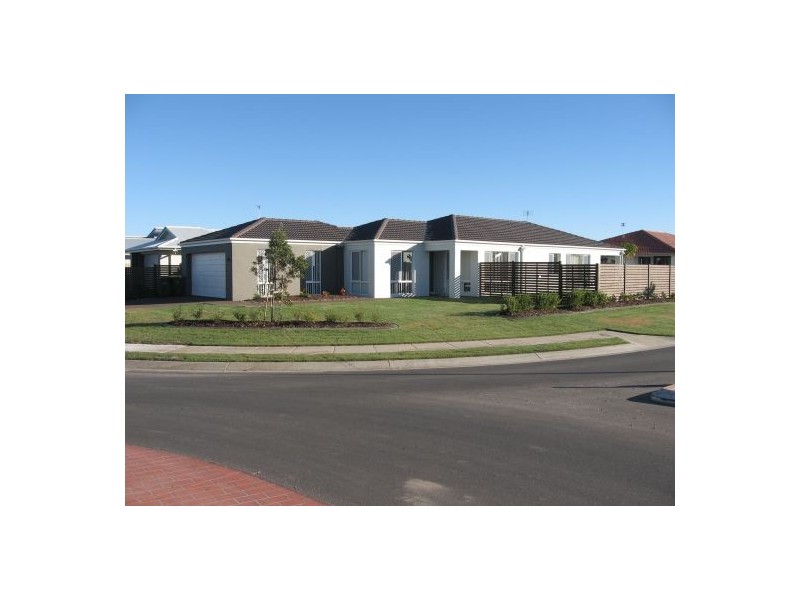 39 Lady Penrhyn Drive, Eli Waters QLD 4655