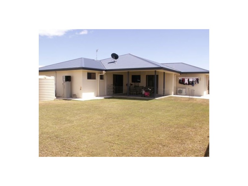 4 Fishburn WAy, Eli Waters QLD 4655