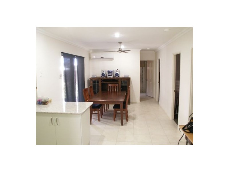 4 Fishburn WAy, Eli Waters QLD 4655