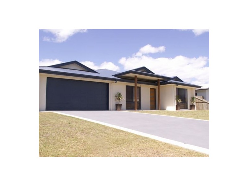 4 Fishburn WAy, Eli Waters QLD 4655