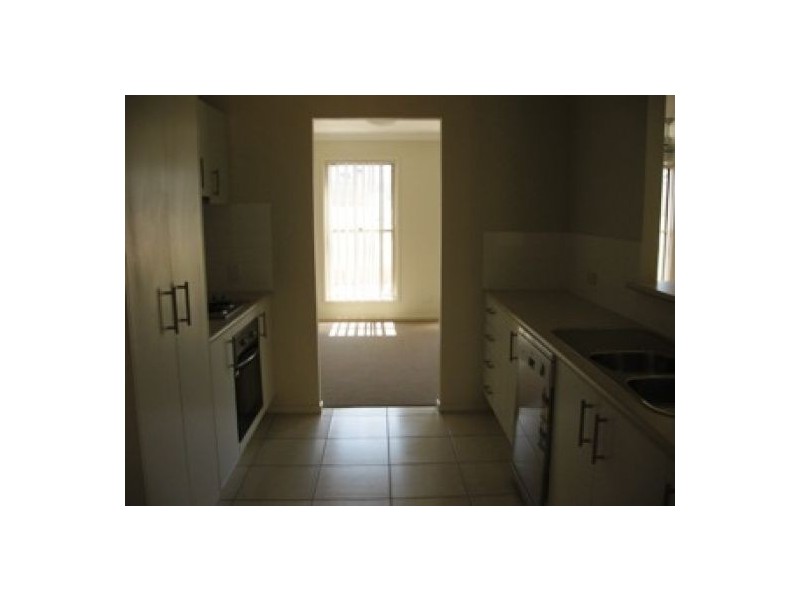 16 Peat Court, Nikenbah QLD 4655
