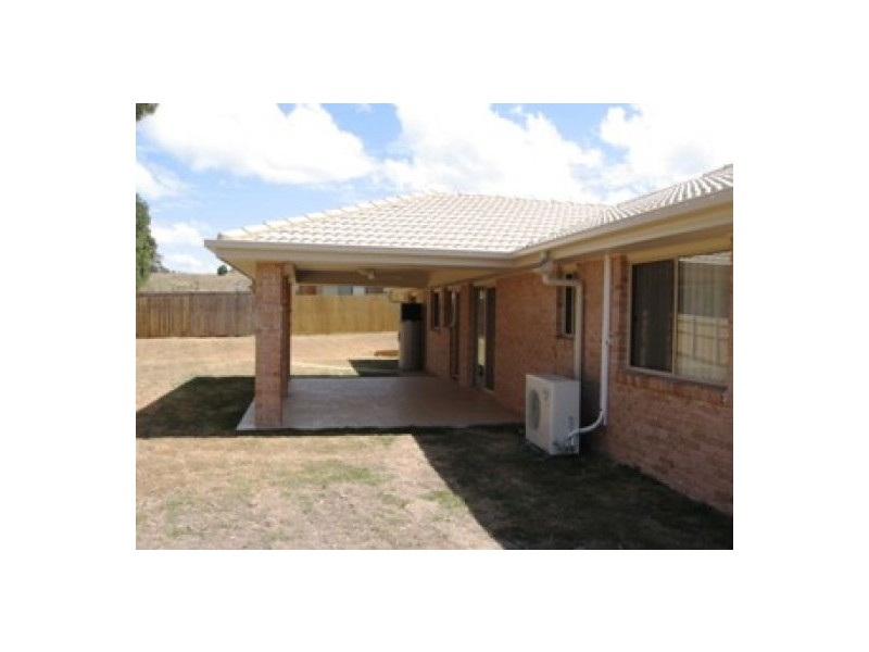 16 Peat Court, Nikenbah QLD 4655