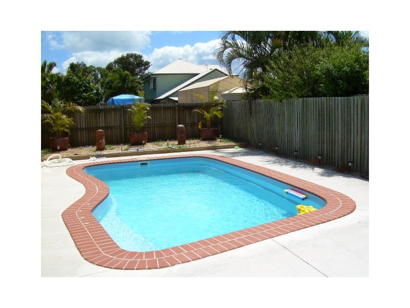 13 Cassandra Cr, Urangan QLD 4655