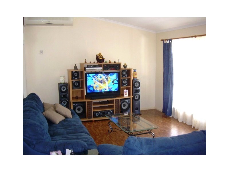 13 Cassandra Cr, Urangan QLD 4655