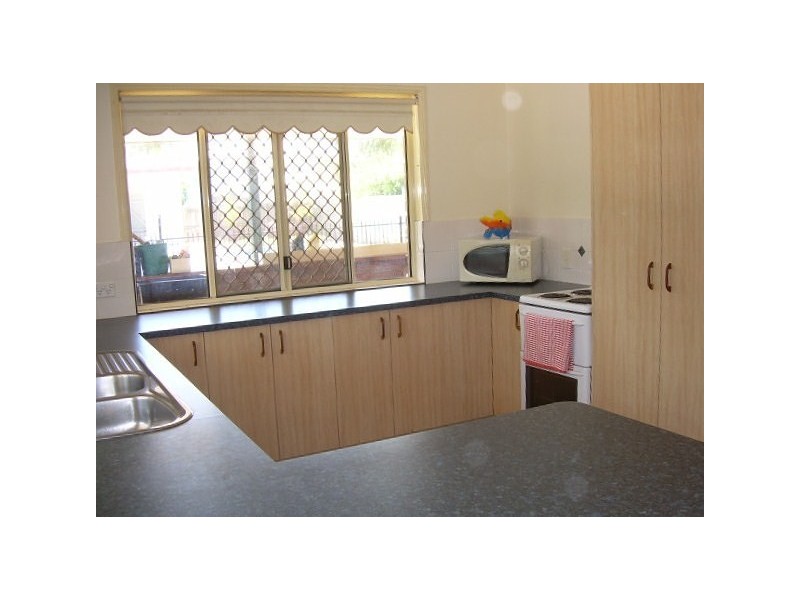 13 Cassandra Cr, Urangan QLD 4655