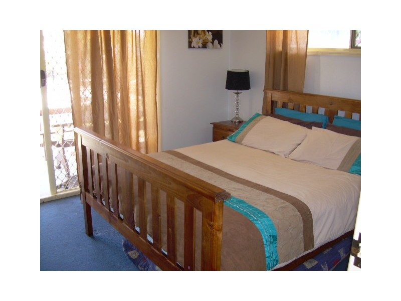 13 Cassandra Cr, Urangan QLD 4655