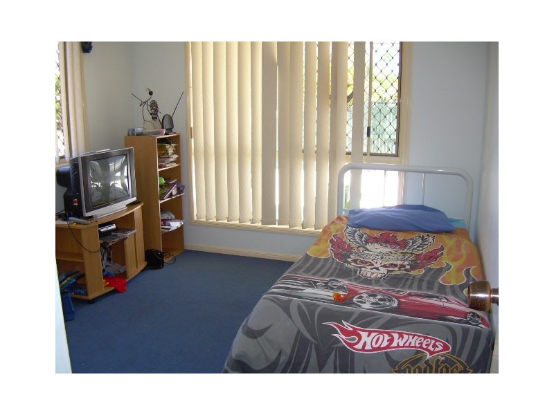 13 Cassandra Cr, Urangan QLD 4655