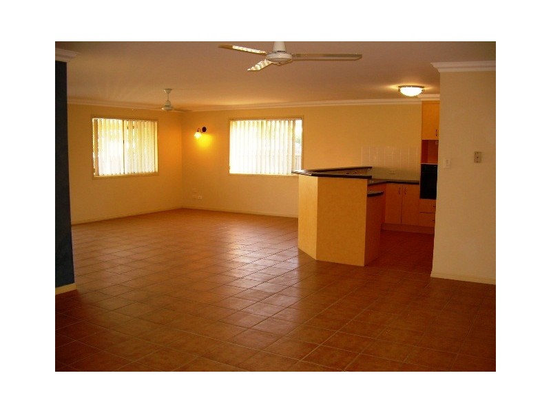 31 Heather Way, Urraween QLD 4655