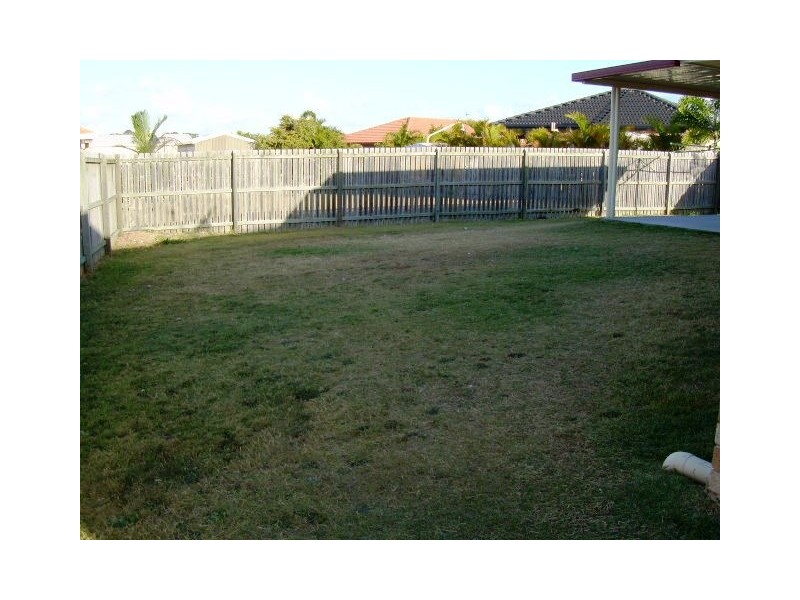 31 Heather Way, Urraween QLD 4655