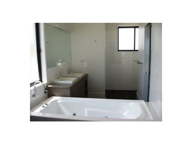 68  Mal Campbell Drive, Craignish QLD 4655