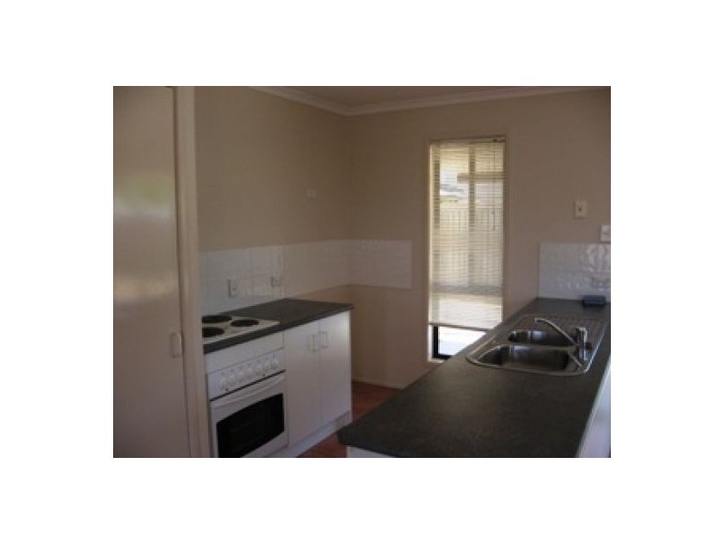 184 Pulgul Street, Urangan QLD 4655