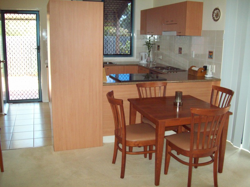 66-34 Elizabeth, Urangan QLD 4655