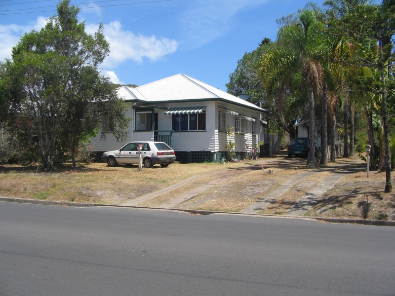 319 Torquay Terrace, Torquay QLD 4655