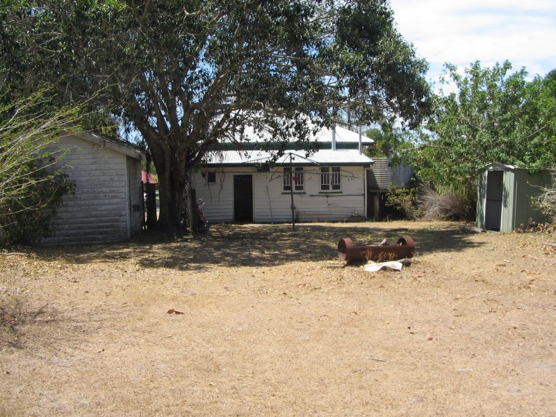 319 Torquay Terrace, Torquay QLD 4655