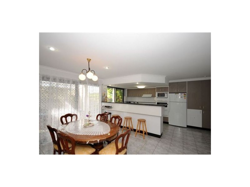 39 Haydn Drive, Kawungan QLD 4655