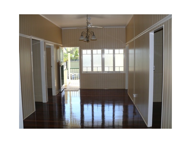 72 Honiton Street, Torquay QLD 4655