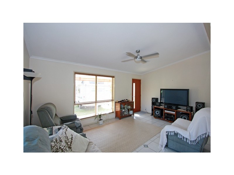 15 TOOHEY CT, Torquay QLD 4655