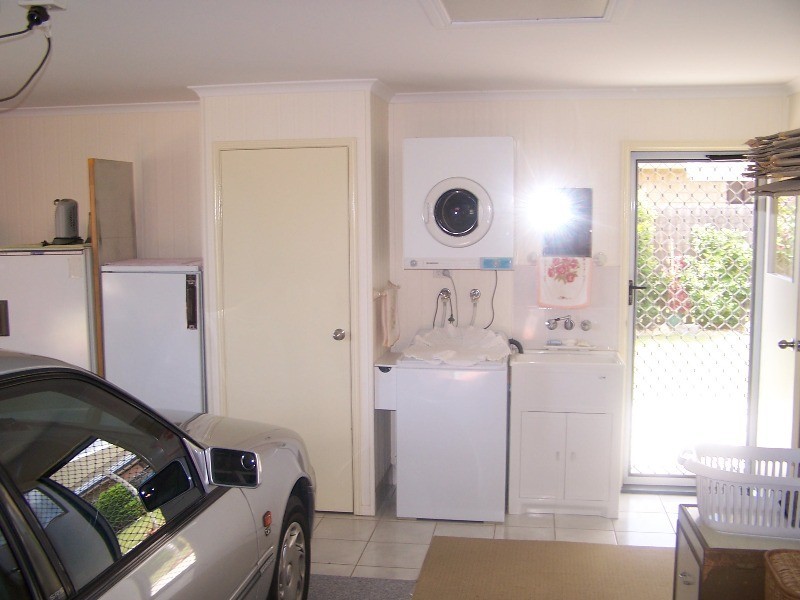 Eli Waters QLD 4655