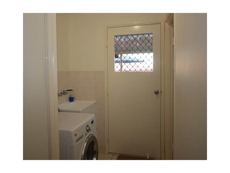 8 Ringtail Way, Urangan QLD 4655