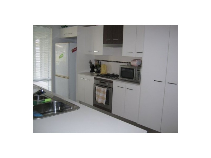 5 Captain Cook Street, Urraween QLD 4655