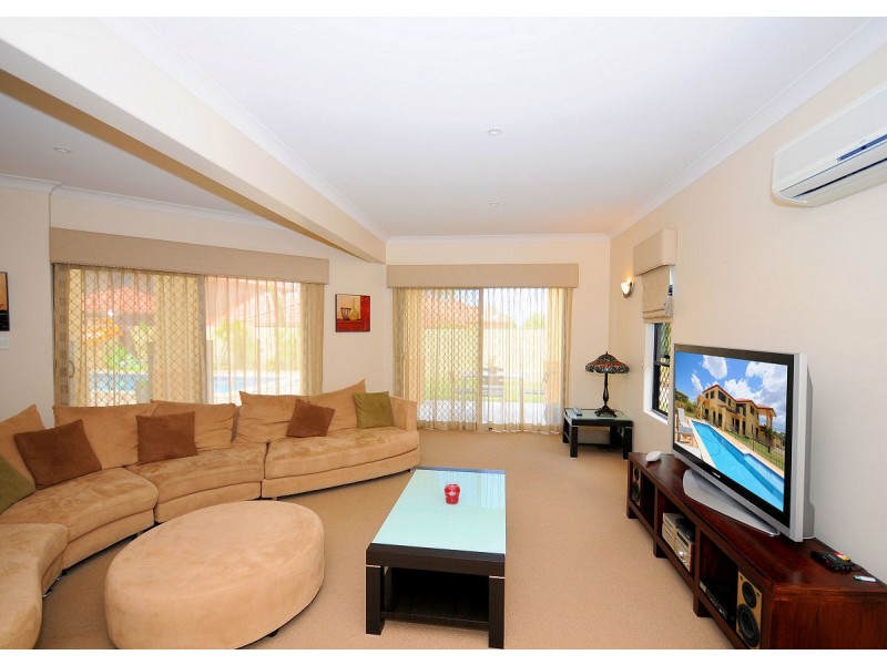 Point Vernon QLD 4655