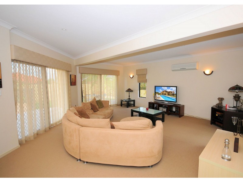 Point Vernon QLD 4655