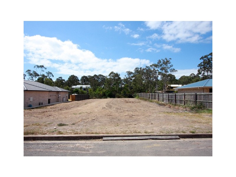 27 Sandpiper st, River Heads QLD 4655