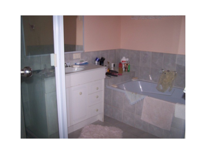 14  Thornbill Dr, Eli Waters QLD 4655