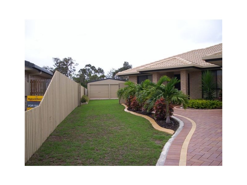 8 McIntyre ct, Urraween QLD 4655