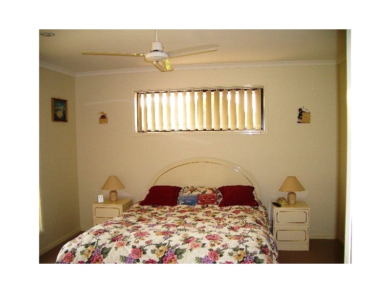 8 McIntyre ct, Urraween QLD 4655