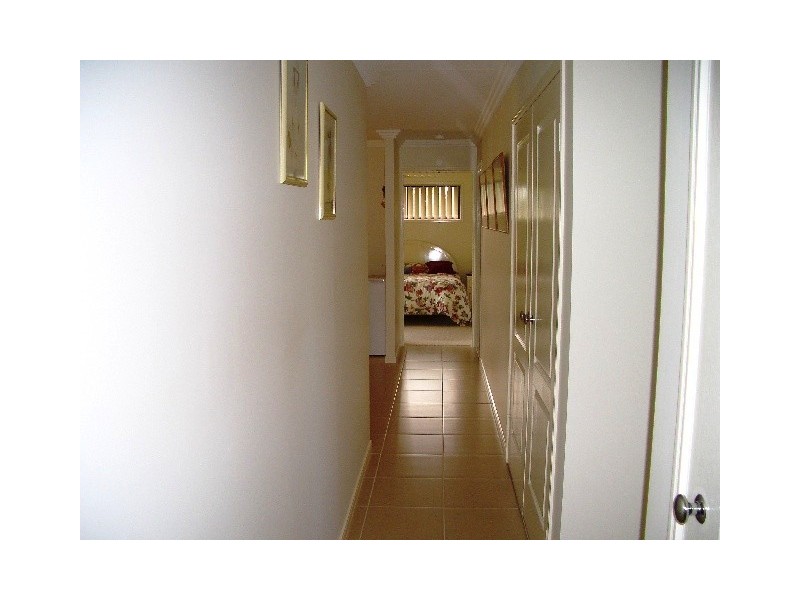 8 McIntyre ct, Urraween QLD 4655