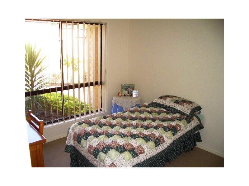 8 McIntyre ct, Urraween QLD 4655