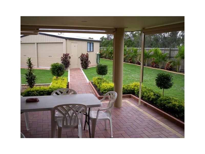 8 McIntyre ct, Urraween QLD 4655