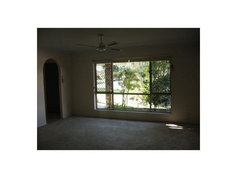 16 Palm Meadows Place, Pialba QLD 4655