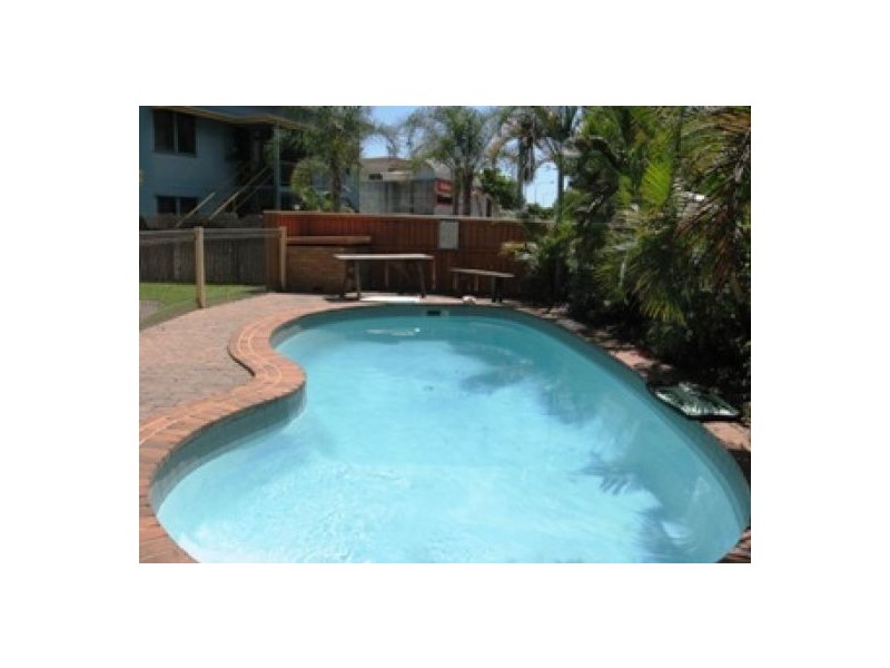 10/436 Esplanade, Torquay QLD 4655