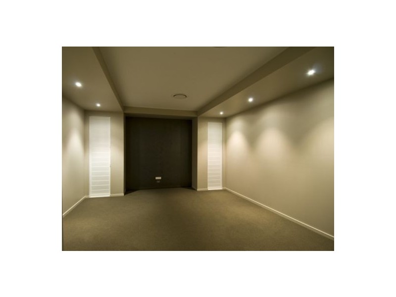 6 Mermaid Court, Eli Waters QLD 4655