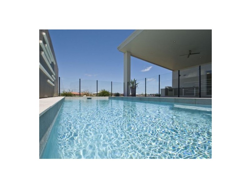 6 Mermaid Court, Eli Waters QLD 4655