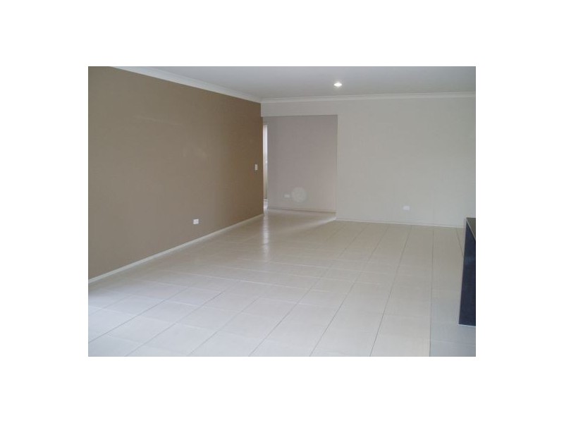 13 Captain Cook Street, Urraween QLD 4655