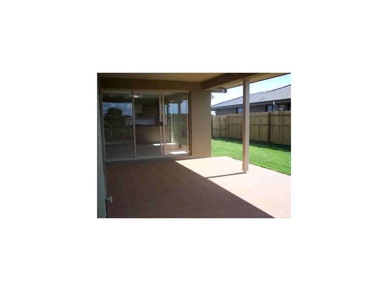 13 Captain Cook Street, Urraween QLD 4655