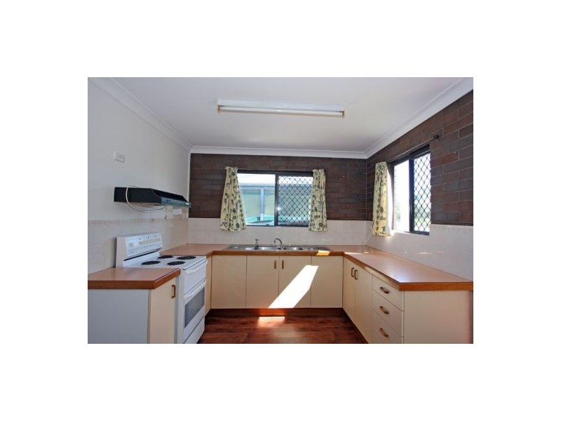 22  RACHAEL ST, Point Vernon QLD 4655