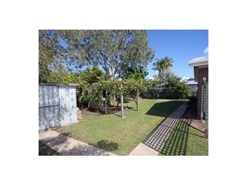 22  RACHAEL ST, Point Vernon QLD 4655