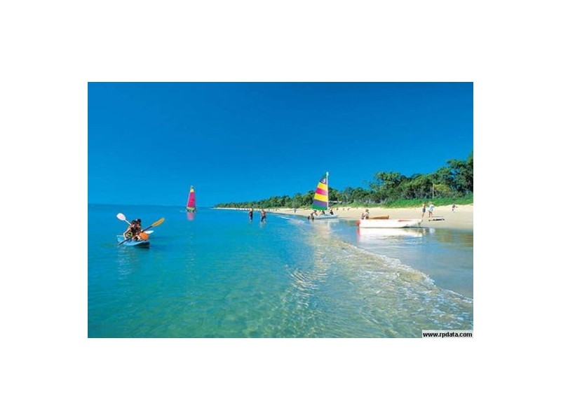 22  RACHAEL ST, Point Vernon QLD 4655