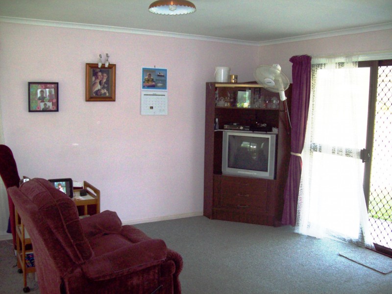 5 Howlett Street, Urangan QLD 4655