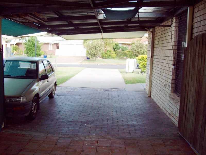5 Howlett Street, Urangan QLD 4655